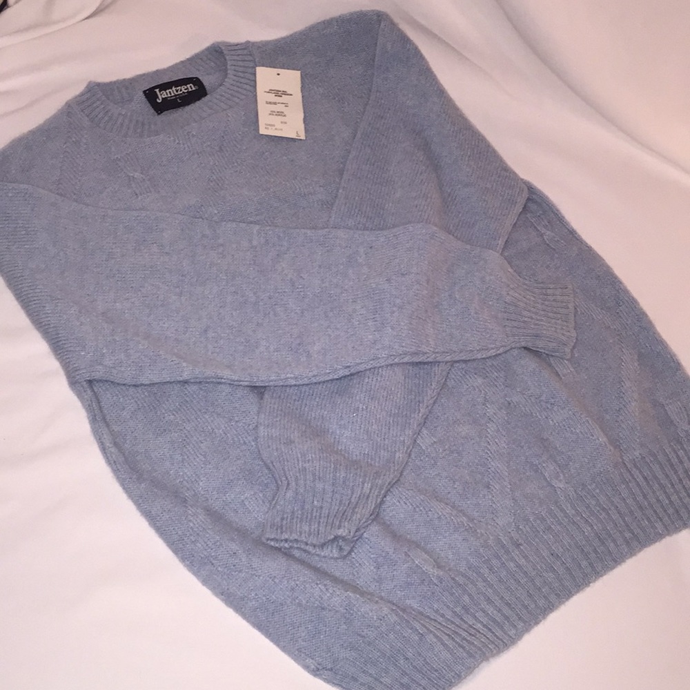 Jantzen Wool Blend Sweater! - Picture 5 of 8